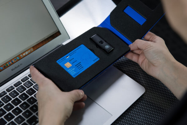 e-residency card